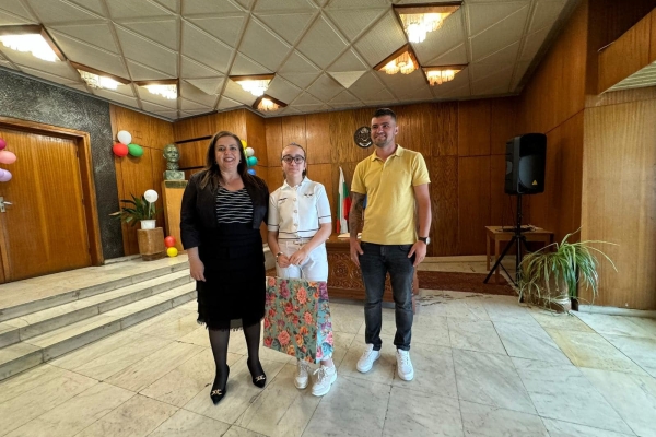 konkurs242958A69774-DA66-7BE0-8D6B-309A2A74E968.jpg